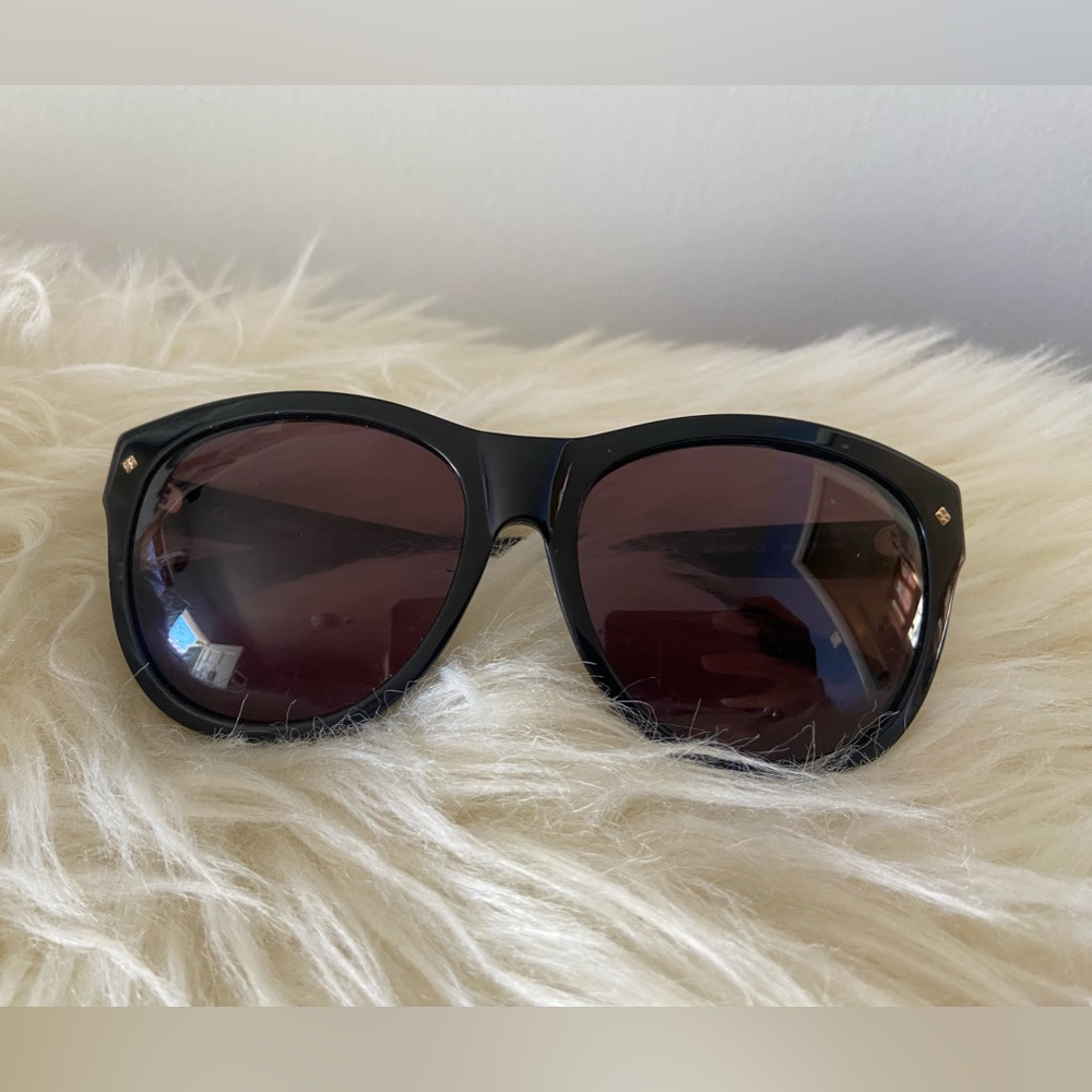 Black Balmain Sunglasses.